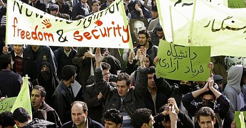 İran İktidarının Hedefi Üniversiteler 