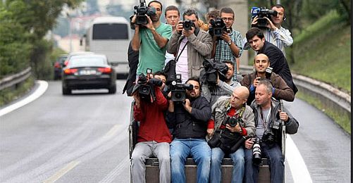 Gazetecilerin Yıpranma Hakkı Mecliste 