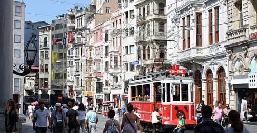 Cumhur'un Gezi Anıları: İstanbul'da Güneşli İki Gün