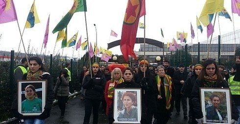 Paris Says Adieu to Slain Kurdish Women
