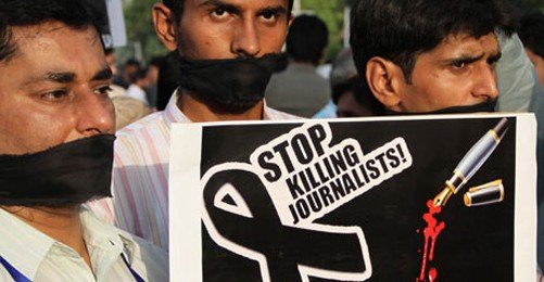 Pakistan'da Bir Gazeteci Öldürüldü