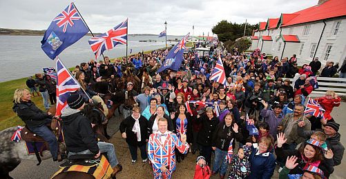 İngiltere'ye Üç Falklandlı Hayır Dedi
