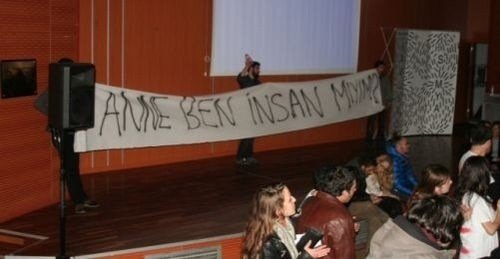 Urban Renewal Activists Protest at Istanbul Biennial