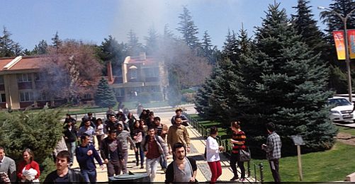 Anadolu Üniversitesi'nde Polis Saldırısı 