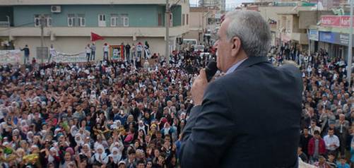 Türk: AKP Kürt Halkını Kandıramaz