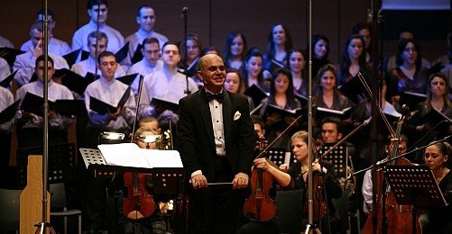 310 Yıllık Ermeni Korosundan Konser