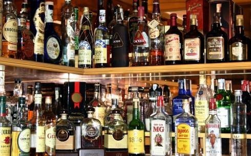 Commission Passes Alcohol Restriction Bill 