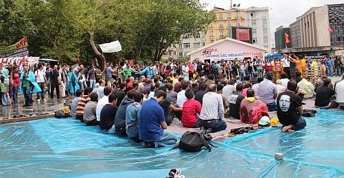 Gezi'de Cuma Hutbesi: Başörtülü Kadınlar da Direnişin Öznesi