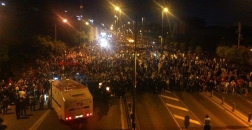 İstanbul Taksim'e Yürüyor