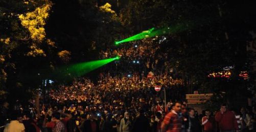 Gezi'ye Saldırı Ankara ve İzmir'de Protesto Ediliyor