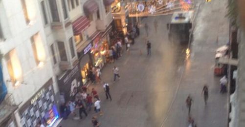 Taksim'de Yine Polis Saldırısı