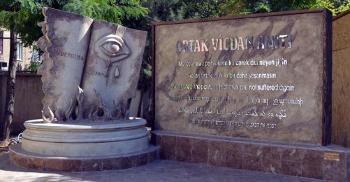 Diyarbakır’da “Ortak Vicdan Anıtı”