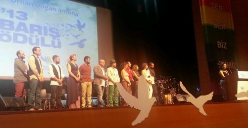 Barış Ödülü Kardeş Türküler'in