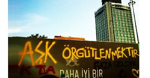 İktidarın Tek Rengine Karşı Taksim