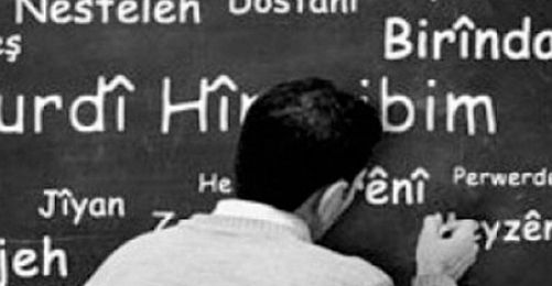 Bir AKP Klasiği: Kürtçe Öğretmenlerine Dair Her Şey