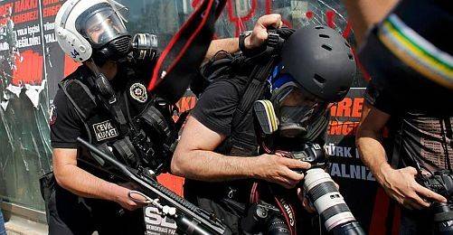 Haberciler ve Medya Hükümet-Polis Kıskacında 