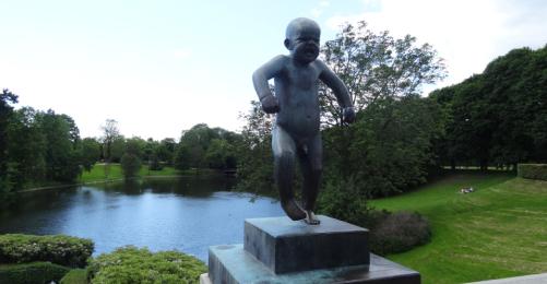 Oslo’da Çıplak Heykel Parkı: Vigeland