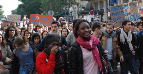 Fransa'da Liseliler Sınırdışı Edilenler için Eylem Yaptı