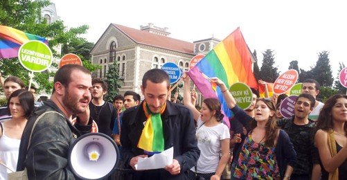 LGBTİ Öğrenciler Cinsiyetsiz Yurtlar İstiyor