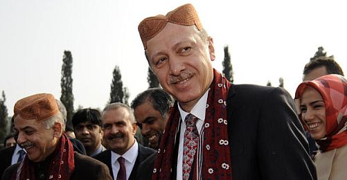 Gül, At ve Takke; Erdoğan Pakistan'da