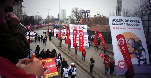 Ankara Yolsuzluğa Karşı Sokakta
