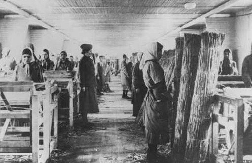 Holokost'ta Hem Mahpus Hem Direnişçi Kadınlar