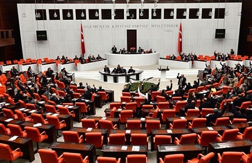 Demokrasi Paketine BDP ve CHP'den İlk Yorumlar