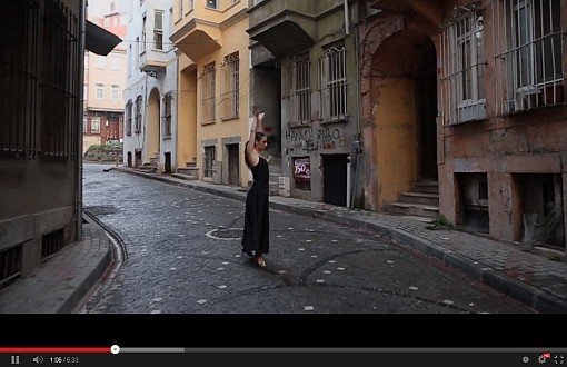 Dans Eşliğinde Kentsel İsyan Videosu
