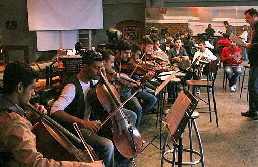 Emergence of an Orchestra From Roma Neighborhood 