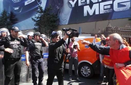 Polis 1 Mayıs Duyurusuna Bile Saldırdı