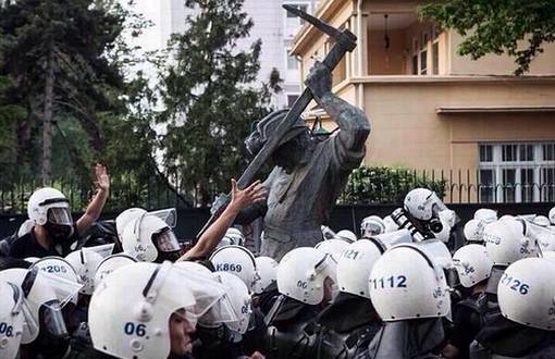 “Madenci" 1992'den Beri Hakları İçin Ankara'da Kazma Sallıyor