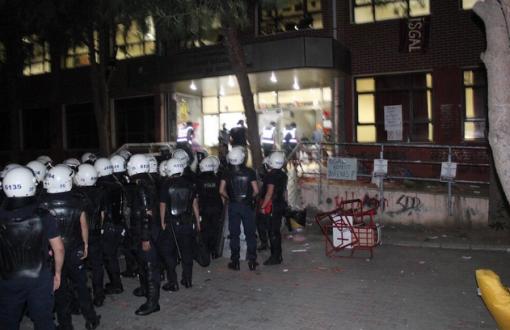 Polis Ege Üniversitesi İşgalini Bastı, 39 Öğrenci Dövülerek Gözaltına Alındı