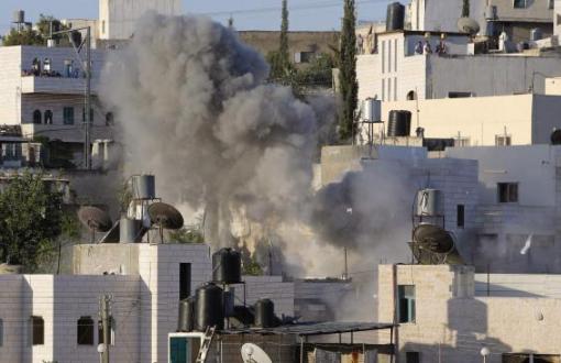 Gazze Bombalanıyor, Yüzlerce Filistinli Gözaltında