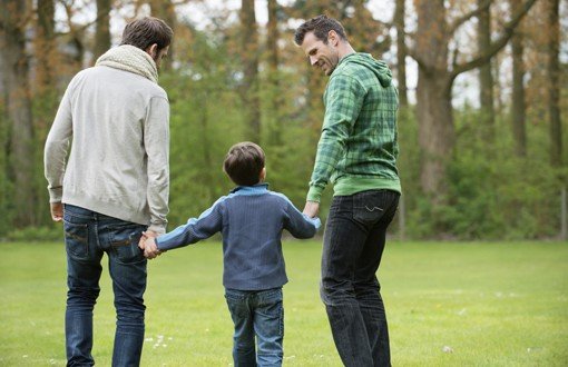 Eşcinsel Ebeveynlerin Çocukları Daha Mutlu