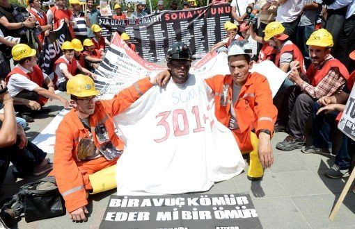 Somalı İşçiler Meclis'e İşçi Kıyafetiyle Giremedi 