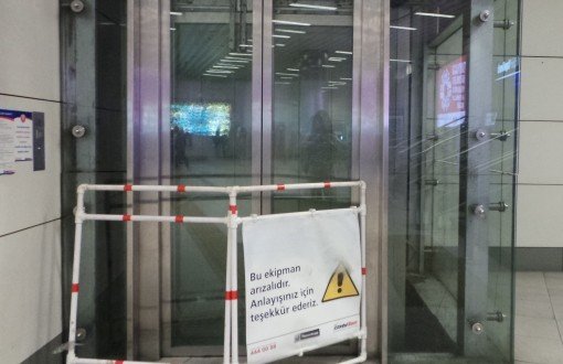 Asansör Bozuk, Engelliler Metroya İnemiyor