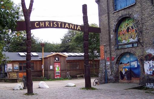 København’ın “Kurtarılmış Bölge”si: Christiania’yı Yakmalı mı?