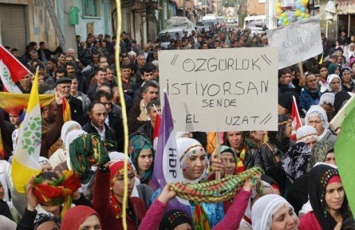 Kürt Özgürlük Hareketi HDP ile Türkiye Partisi Oldu mu?