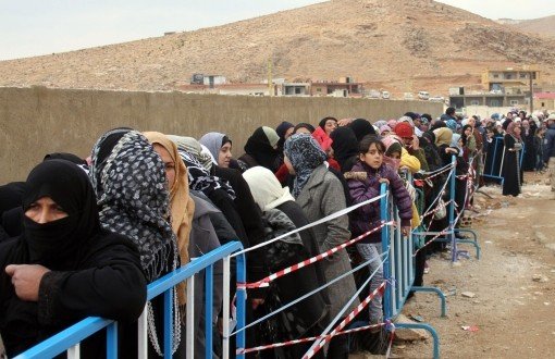 Lübnan'a 1 Milyon; Ürdün'e 600 Bin Suriyeli Geçti