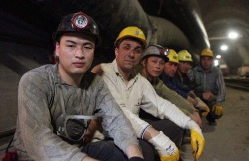 Büyükelçiden Yaralı Çinli Madenciye Ziyaret