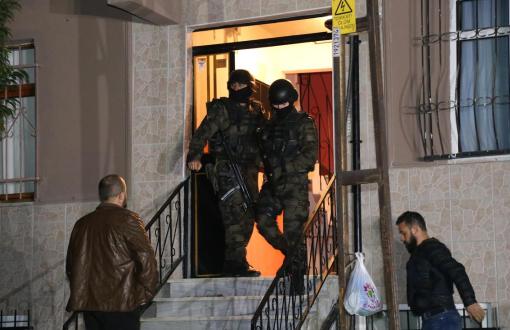 ESP Üyelerine Operasyon, Cumartesi Annesinin Evine Polis Baskını
