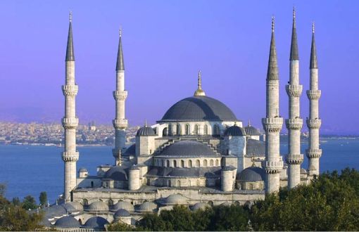 Turkey to Build Mosques in 80 Universities 