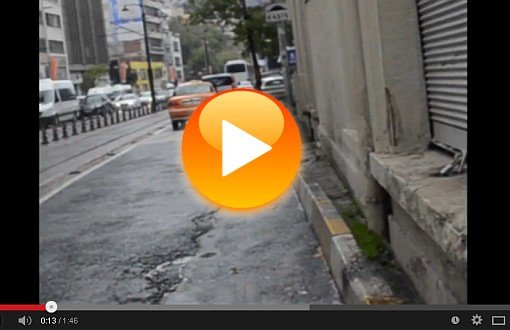 Kaldırımlar Otopark Oldu; Karaköy’de Yürüme Mücadelesi Video'da