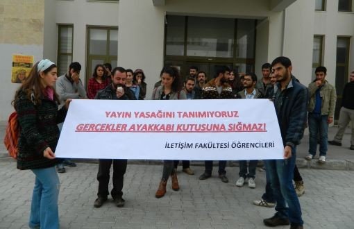 İletişim Fakültesi Öğrencileri Yayın Yasağını Protesto Etti