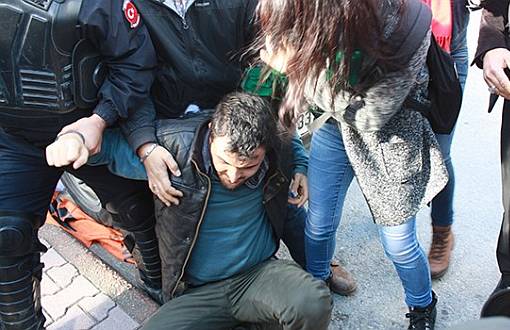Davutoğlu Protestosunda 20 Gözaltı