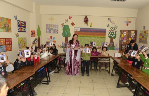 Kurdish-Teaching “School” Completes First Semester
