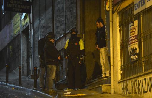 Okmeydanı’nda Polis Baskını, Grup Yorum Üyeleri de Gözaltında