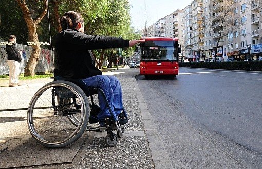 Kaliteli Tekerlekli Sandalyeye Sahip Olmak İçin Engelli Olmak Yetmiyor 
