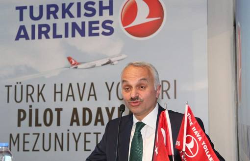 Turkish Airlines Urges Pilots to Marry to Prevent Accidents