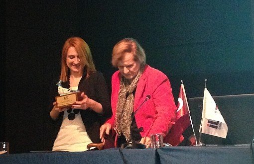 Çiçek Tahaoğlu has been Awarded with Müşerref Hekimoğlu Award